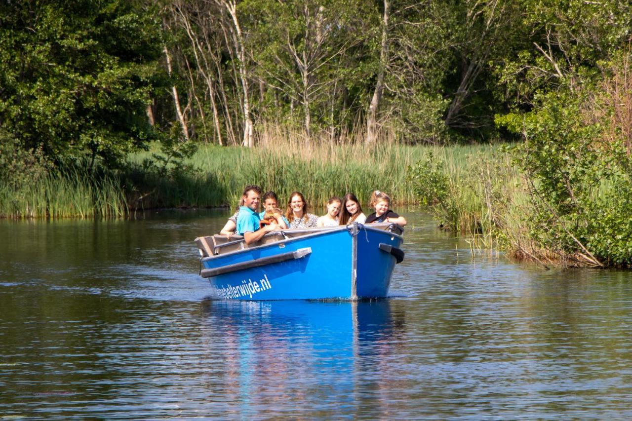 Camping Kleine Belterwijde, Wiede Lodge Met Uitzicht Over Het Water Exterior photo